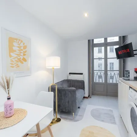 Loft Alfieri Centro, Via Roma 100m *