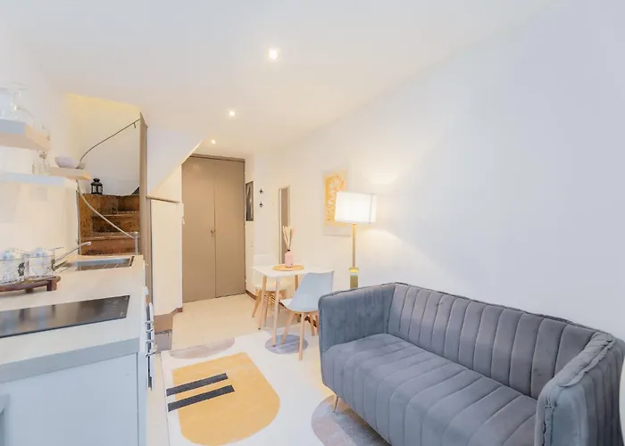 Loft Alfieri Centro, Via Roma 100m *