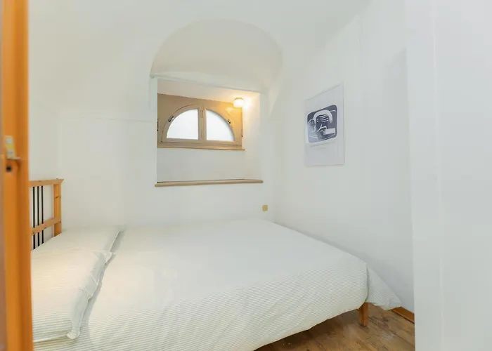 아파트 Loft Alfieri Centro, Via Roma 100m *