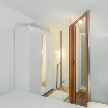 Loft Alfieri Centro, Via Roma 100m